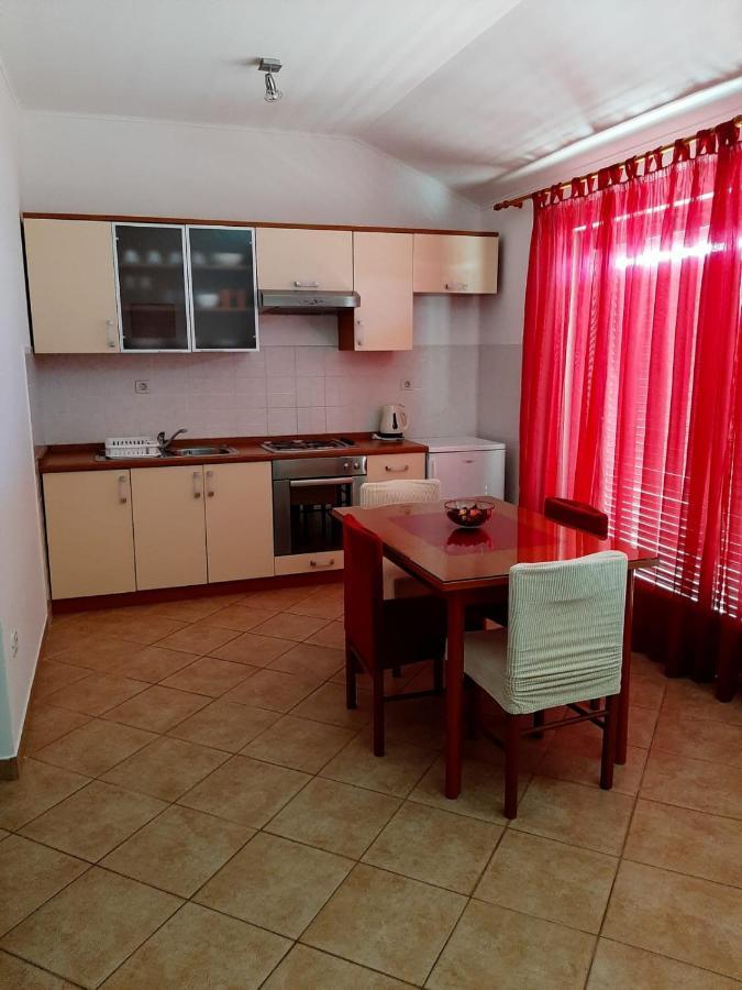 Apartments Cepo Makarska Exterior photo