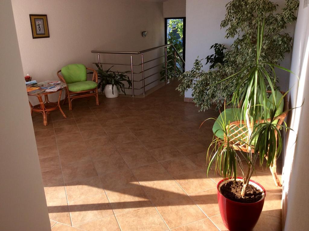 Apartments Cepo Makarska Exterior photo